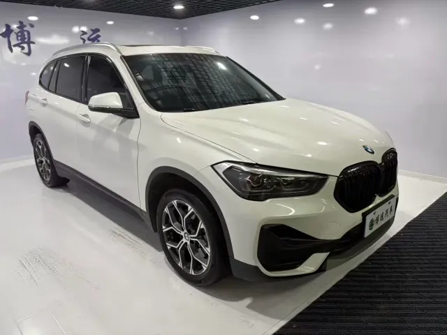 BMW X1 — Фото автомобиля 3