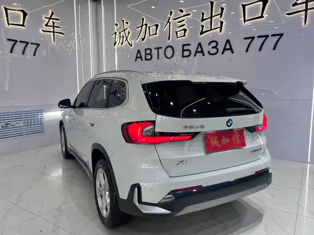 BMW X1 — Фото автомобиля 6