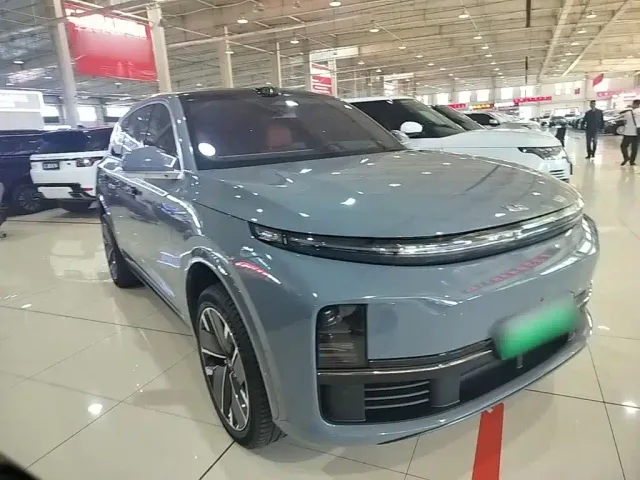 Li Auto L7 — Фото автомобиля 3