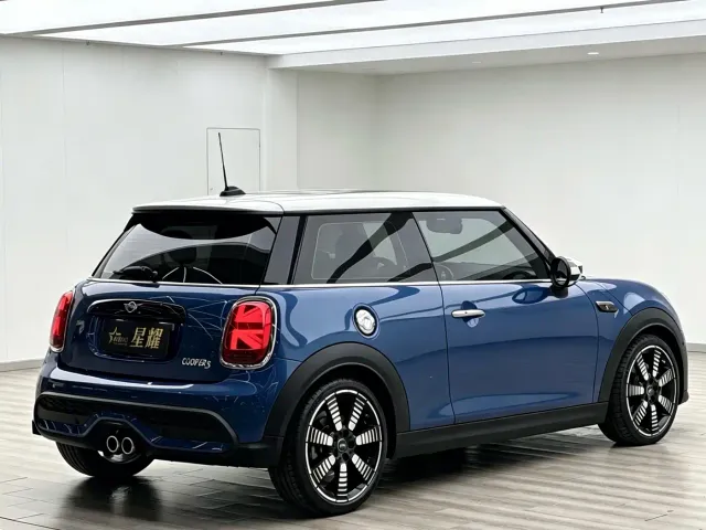 MINI Hatch — Фото автомобиля 23