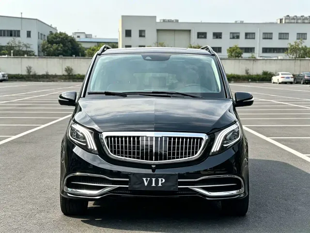 Mercedes-Benz V-Class — Фото автомобиля 2