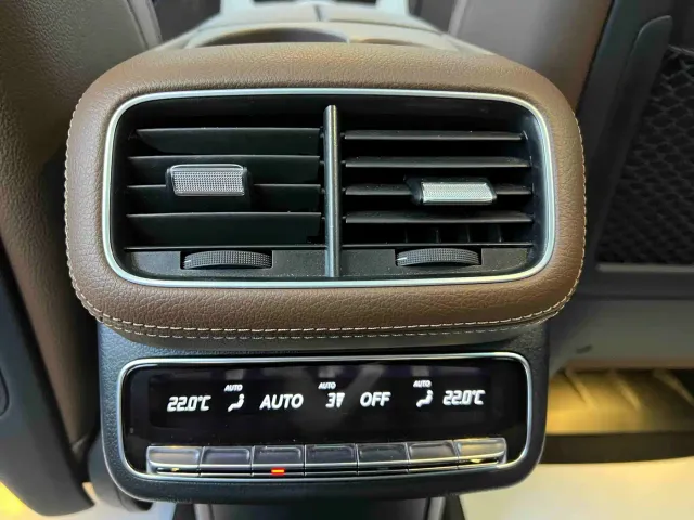Mercedes-Benz GLE-Class — Фото автомобиля 22