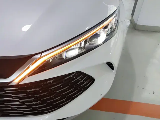 BYD Qin L — Фото автомобиля 23
