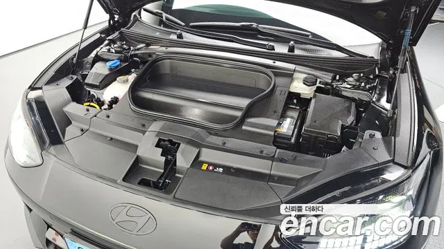 Hyundai Ioniq 6 — Фото автомобиля 9