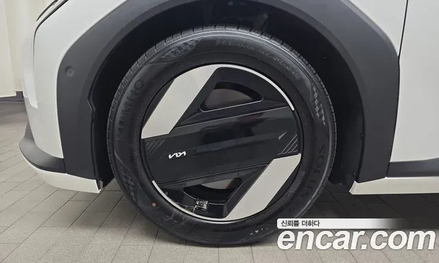 Kia EV4 — Фото автомобиля 5
