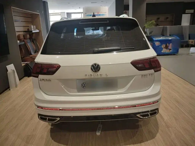 Volkswagen Tiguan L — Фото автомобиля 5