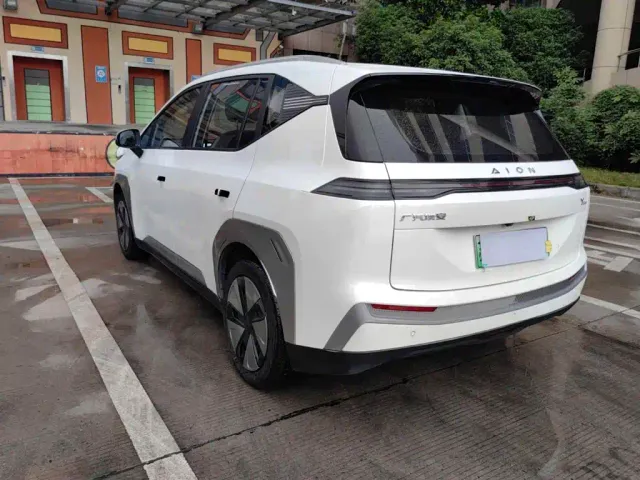 GAC Aion Y — Фото автомобиля 16