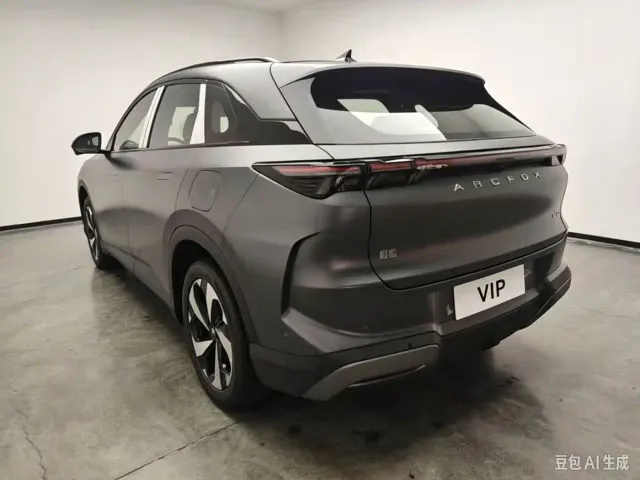 Arcfox Alpha T5 — Фото автомобиля 4