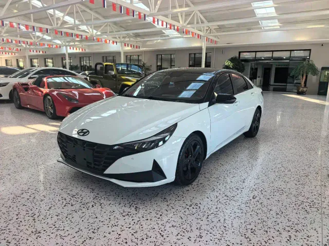 Фотография автомобиля — Hyundai Elantra