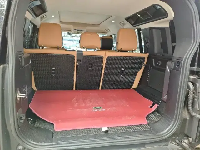 Land Rover Defender — Фото автомобиля 5