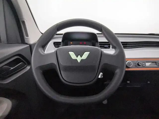Wuling Hongguang Mini EV — Фото автомобиля 11
