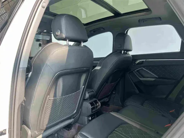 Audi Q3 — Фото автомобиля 25