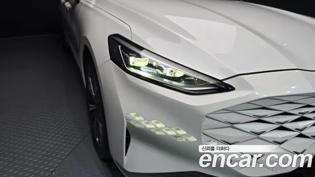 Kia K8 Hybrid — Фото автомобиля 7