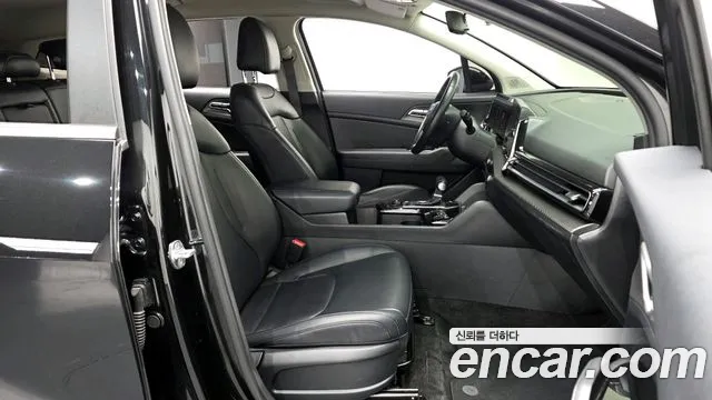 Kia Sportage Sportage 5-е поколение Бензин 1.6 турбо 2WD — Фото автомобиля 11