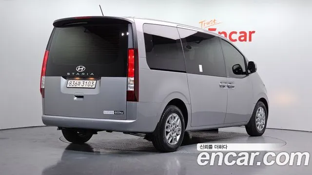 Hyundai Staria Staria L3.5 Карго 5 мест — Фото автомобиля 2