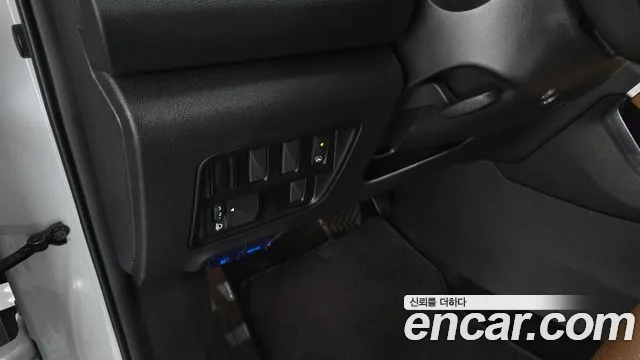 Renault Korea QM6 New — Фото автомобиля 19