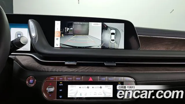Genesis G90 Бензин 3.5 турбо AWD — Фото автомобиля 17