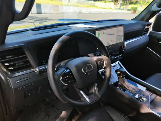 Lexus GX — Фото автомобиля 6