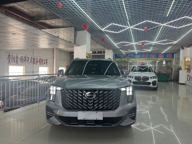GAC Trumpchi GS8 — Фото автомобиля 2