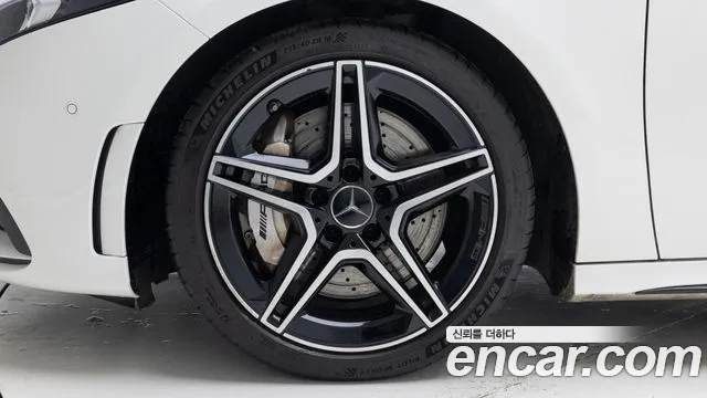 Mercedes-Benz A-Class W177 — Фото автомобиля 5