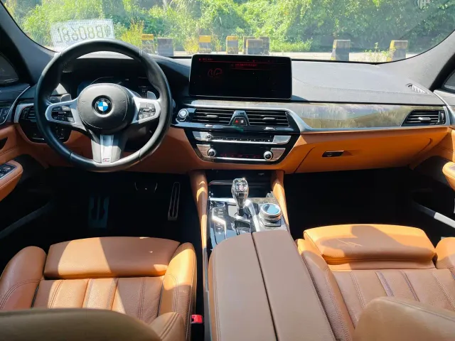 BMW 6 Series Gran Turismo — Фото автомобиля 8