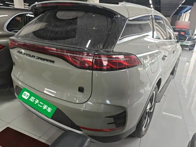 BYD Tang — Фото автомобиля 6
