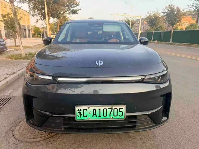 Leapmotor C10 — Фото автомобиля 2