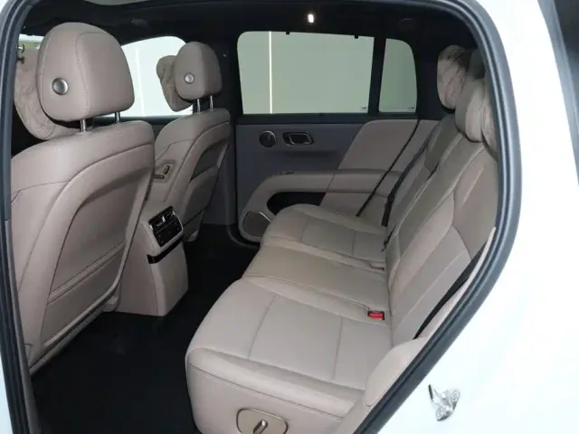 Li Auto i6 — Фото автомобиля 24