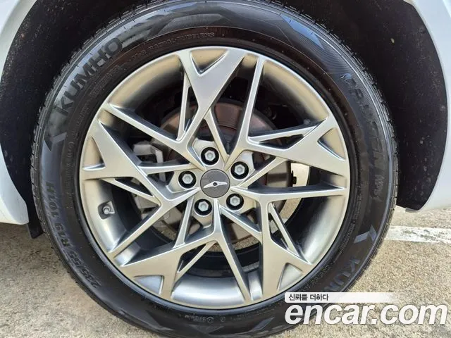 Genesis GV70 — Фото автомобиля 5