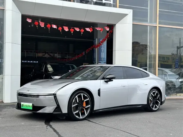 Xpeng P7 — Фото автомобиля 2