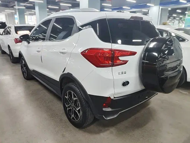 BYD Yuan Pro — Фото автомобиля 4