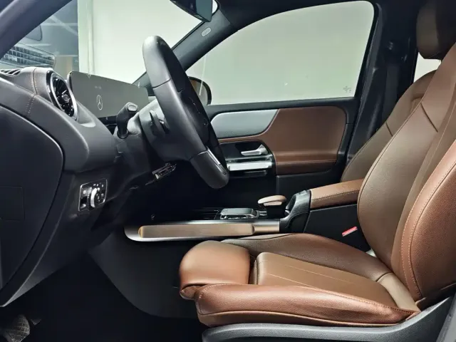 Mercedes-Benz GLB-Class — Фото автомобиля 4