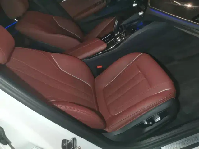 BMW 5 Series — Фото автомобиля 24