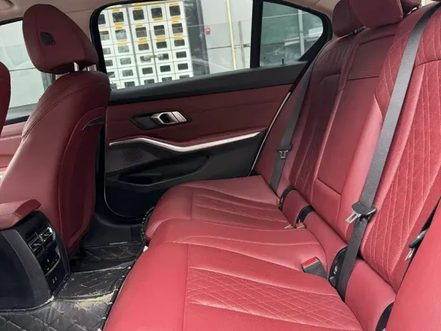 BMW 3 Series — Фото автомобиля 6