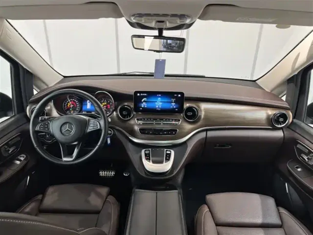 Mercedes-Benz V-Class — Фото автомобиля 9