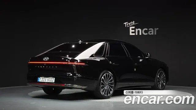 Hyundai Grandeur GN7 — Фото автомобиля 2
