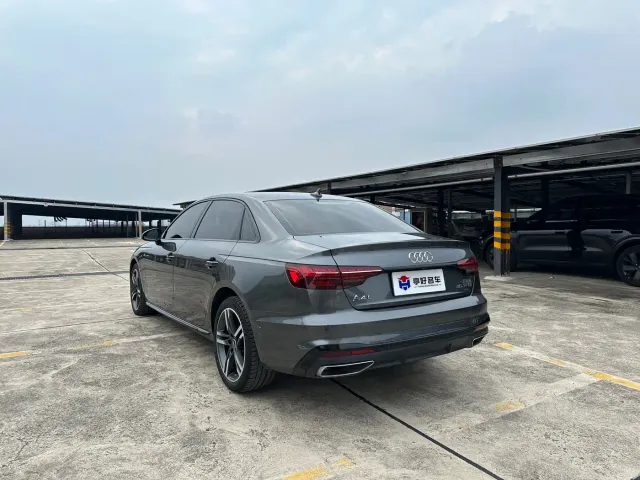 Audi A4L — Фото автомобиля 8