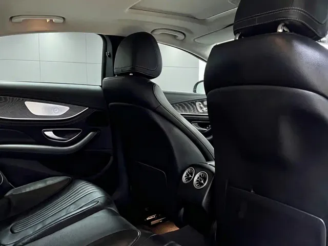 Mercedes-Benz CLS-Class — Фото автомобиля 9