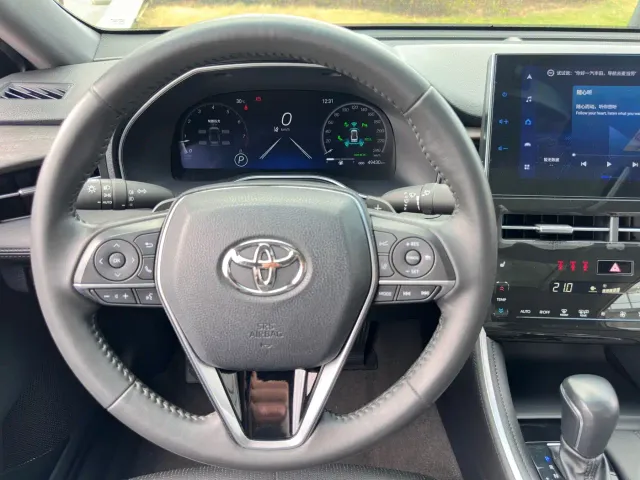Toyota Avalon — Фото автомобиля 12