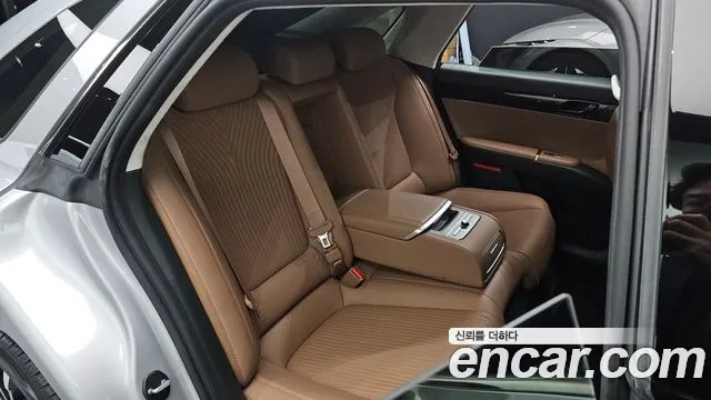Hyundai Grandeur GN7 — Фото автомобиля 16