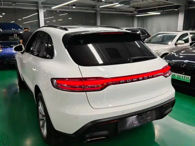 Porsche Macan — Фото автомобиля 3
