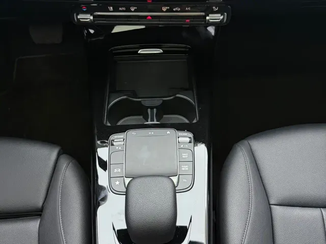 Mercedes-Benz A-Class — Фото автомобиля 8