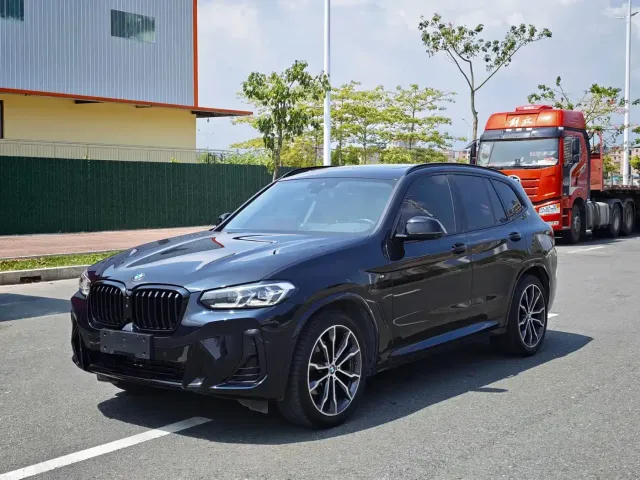 Фотография автомобиля — BMW X3