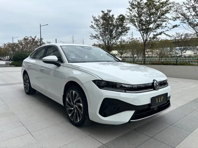 Volkswagen Sagitar — Фото автомобиля 3