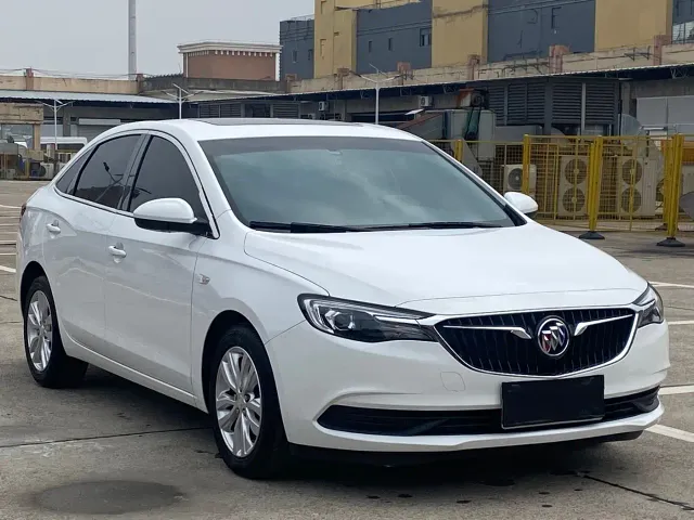Buick Excelle — Фото автомобиля 3