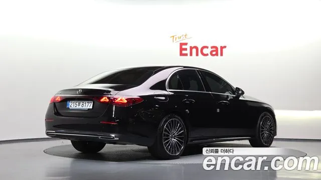 Mercedes-Benz E-Class W214 — Фото автомобиля 2