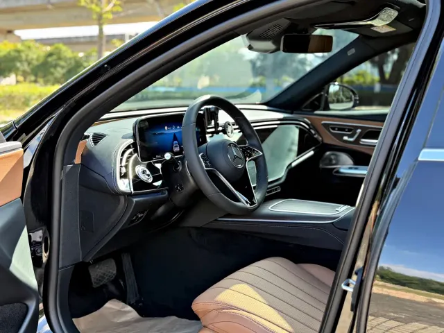 Mercedes-Benz E-Class — Фото автомобиля 5