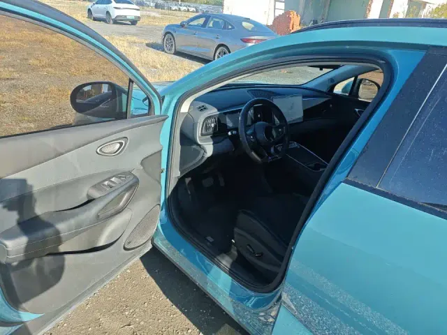 BYD Sealion 05 EV — Фото автомобиля 5