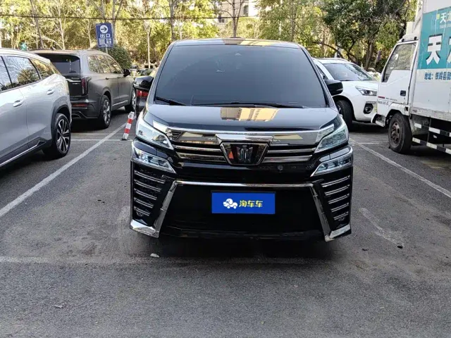 Toyota Vellfire — Фото автомобиля 2