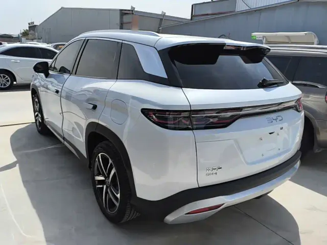 BYD Song L DM-i — Фото автомобиля 22